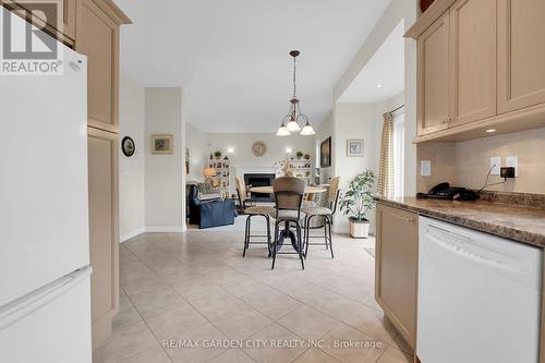 24 Jeanette Avenue, Grimsby, ON - Indoor Photo Showing Other Room