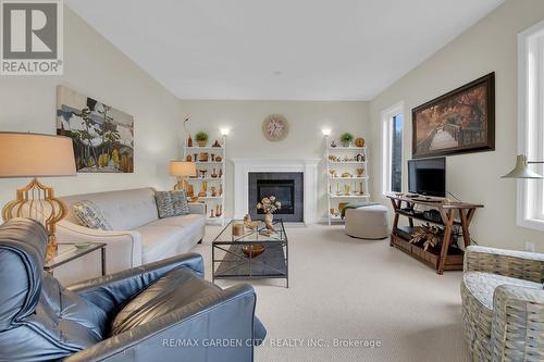 24 Jeanette Avenue, Grimsby, ON - Indoor Photo Showing Living Room With Fireplace