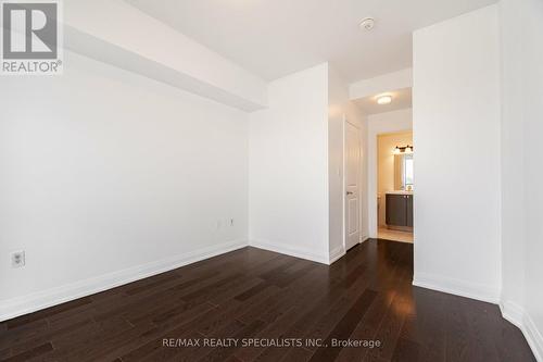 203 - 5279 Highway 7, Vaughan, ON - Indoor Photo Showing Other Room