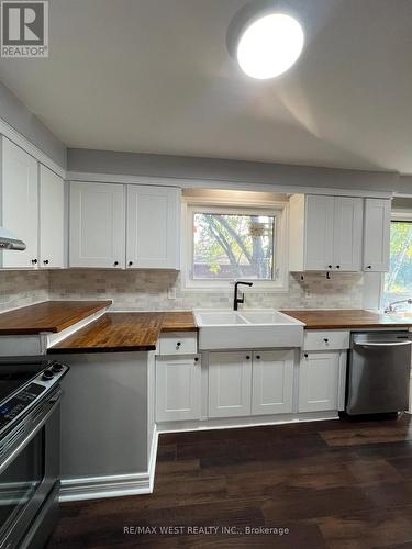 Main - 12203 Tenth Line, Whitchurch-Stouffville, ON - Indoor Photo Showing Kitchen With Double Sink