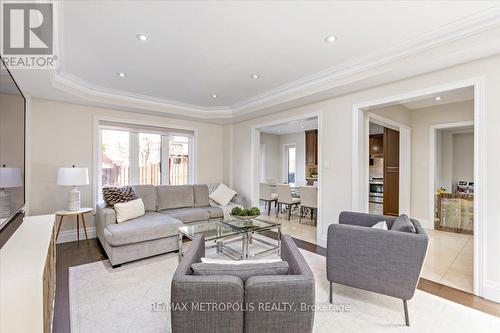 60 Noble Prince Place, Vaughan, ON - Indoor Photo Showing Living Room