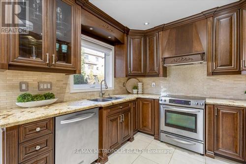 60 Noble Prince Place, Vaughan, ON - Indoor Photo Showing Kitchen With Double Sink