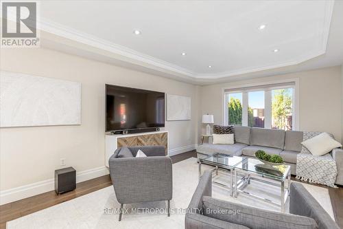 60 Noble Prince Place, Vaughan, ON - Indoor Photo Showing Living Room