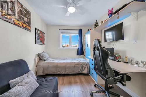 250 Fall Fair Way, Hamilton, ON - Indoor Photo Showing Bedroom