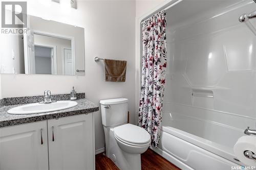 C 266 Hudson Avenue, Fort Qu'Appelle, SK - Indoor Photo Showing Bathroom