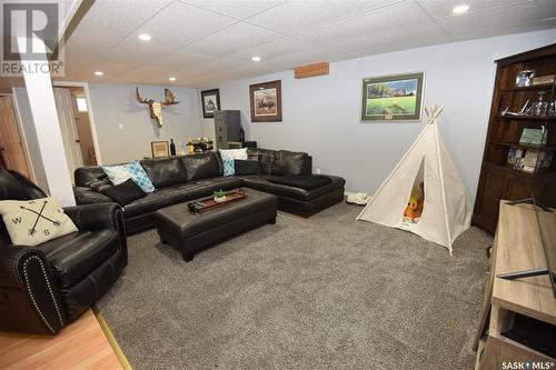 418 7Th Avenue W, Nipawin, SK - Indoor