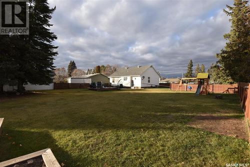 418 7Th Avenue W, Nipawin, SK - Outdoor