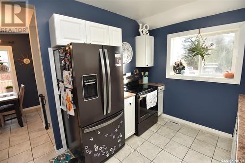 418 7Th Avenue W, Nipawin, SK - Indoor Photo Showing Kitchen