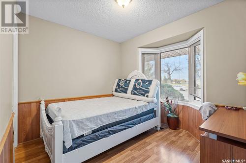 327 Kellough Road, Saskatoon, SK - Indoor Photo Showing Bedroom