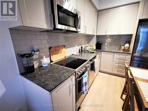 509W - 268 Buchanan Drive, Markham, ON - Indoor Photo Showing Kitchen