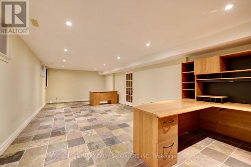 2393 Kenbarb Road, Mississauga, ON - Indoor