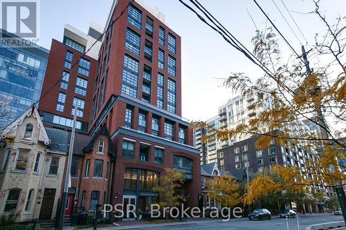 1001 - 501 Adelaide Street W, Toronto, ON - Outdoor With Facade