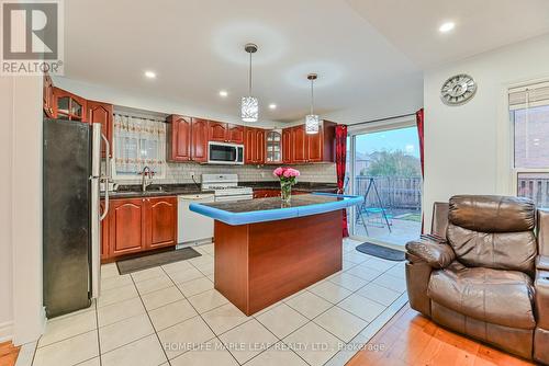 3 Hitchen Avenue, Ajax, ON - Indoor Photo Showing Kitchen