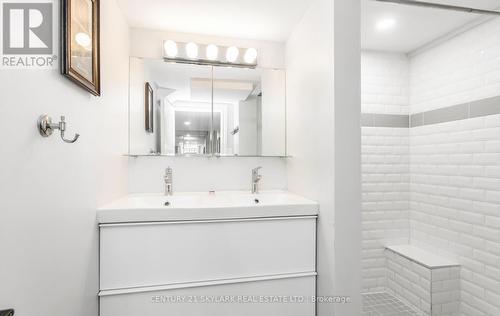 3 Binsell Avenue, Brampton, ON - Indoor Photo Showing Bathroom