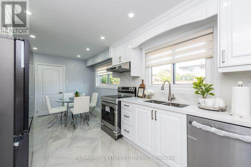 46 Wilton Drive, Brampton, ON - Indoor Photo Showing Kitchen With Double Sink