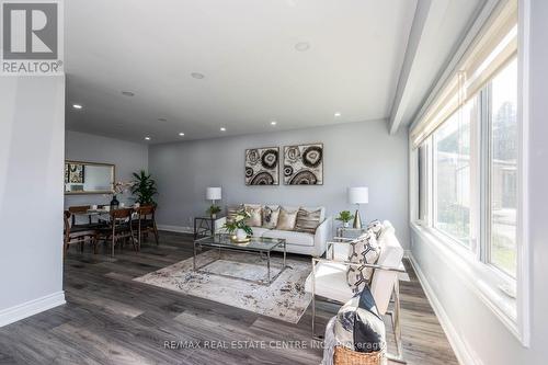 46 Wilton Drive, Brampton, ON - Indoor Photo Showing Living Room