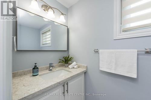 46 Wilton Drive, Brampton, ON - Indoor Photo Showing Bathroom