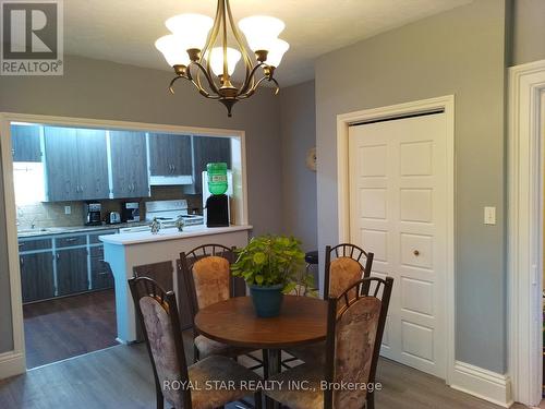 240 Freelton Road E, Hamilton, ON - Indoor Photo Showing Dining Room