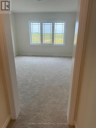 456 Barker Parkway, Thorold, ON - Indoor Photo Showing Other Room