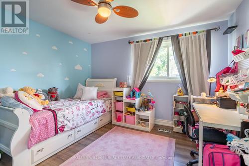 5290 Joel Avenue, Burlington, ON - Indoor Photo Showing Bedroom