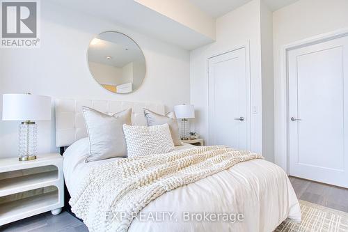 519 - 16 Concord Place, Grimsby, ON - Indoor Photo Showing Bedroom