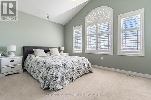 45 Bellagio Avenue, Hamilton, ON - Indoor Photo Showing Bedroom