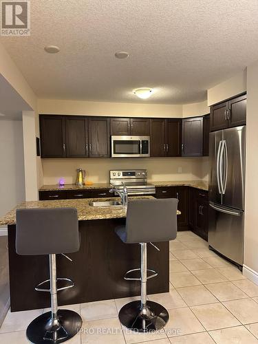 24 - 625 Blackbridge Road, Cambridge, ON - Indoor Photo Showing Kitchen