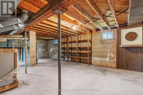 1454 Oakdale Street, London, ON - Indoor Photo Showing Basement