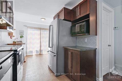 634 Lakeridge Drive, Ottawa, ON - Indoor Photo Showing Kitchen