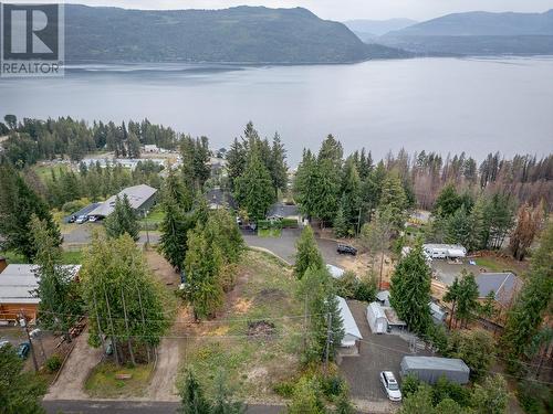 5258 Meadow Creek Crescent, North Shuswap, BC 