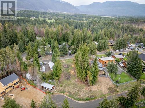 5258 Meadow Creek Crescent, North Shuswap, BC 