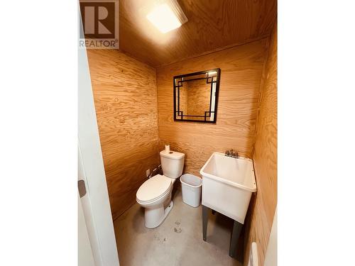 4907 Lambly Avenue, Terrace, BC - Indoor Photo Showing Bathroom