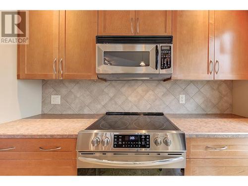 1947 Underhill Street Unit# 901, Kelowna, BC - Indoor Photo Showing Kitchen