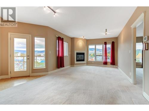 1947 Underhill Street Unit# 901, Kelowna, BC - Indoor With Fireplace