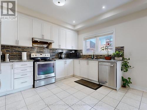 1544 Bruny Avenue, Pickering, ON - Indoor Photo Showing Kitchen