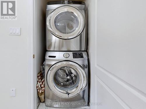 1544 Bruny Avenue, Pickering, ON - Indoor Photo Showing Laundry Room