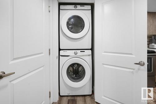 #Upper 1218 30 Av Nw, Edmonton, AB - Indoor Photo Showing Laundry Room