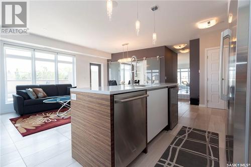 302 922 Broadway Avenue, Saskatoon, SK - Indoor Photo Showing Kitchen