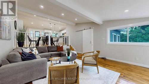 144 Ball Point Road, Kawartha Lakes, ON - Indoor Photo Showing Living Room