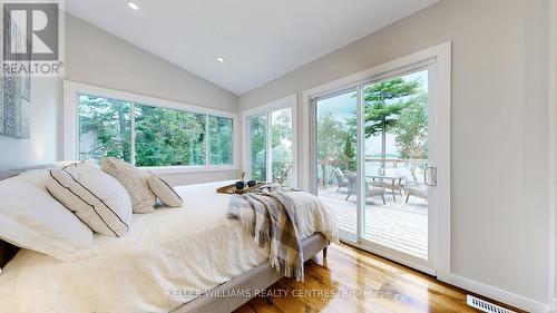 144 Ball Point Road, Kawartha Lakes, ON - Indoor Photo Showing Bedroom