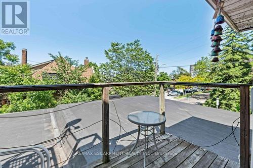 15 Freeman Place, Hamilton, ON - Outdoor