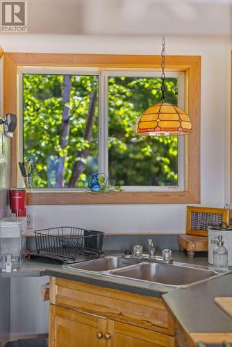 & 14506 Highway 3A Unit# 14504, Gray Creek, BC - Indoor Photo Showing Kitchen With Double Sink