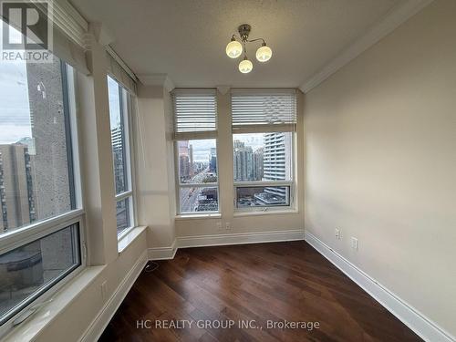 1530 - 500 Doris Avenue, Toronto, ON - Indoor Photo Showing Other Room