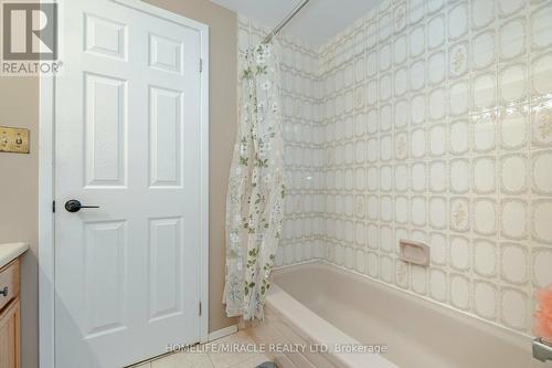 483 Labrador Drive, Oshawa, ON - Indoor Photo Showing Bathroom