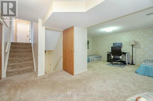 483 Labrador Drive, Oshawa, ON - Indoor