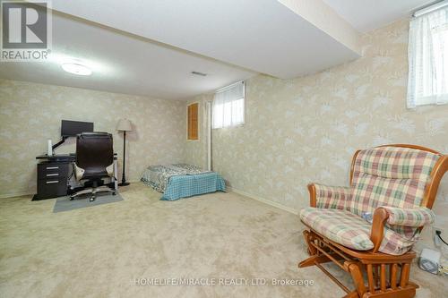 483 Labrador Drive, Oshawa, ON - Indoor