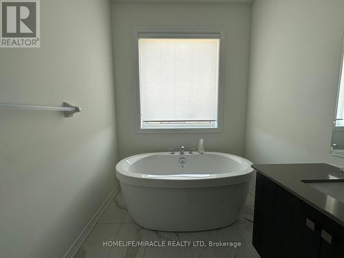 41 Spinland Street, Caledon, ON - Indoor Photo Showing Bathroom