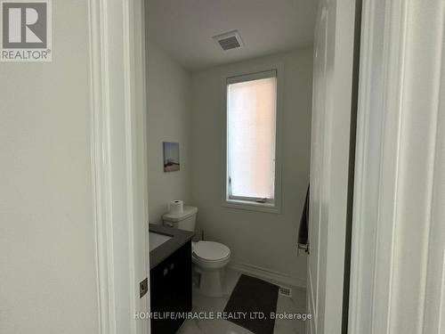 41 Spinland Street, Caledon, ON - Indoor Photo Showing Bathroom