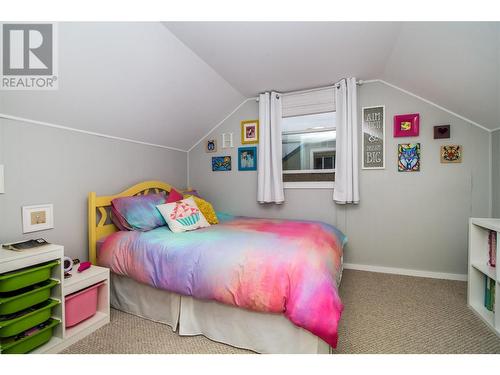 507 Seventh Street E, Revelstoke, BC - Indoor Photo Showing Bedroom