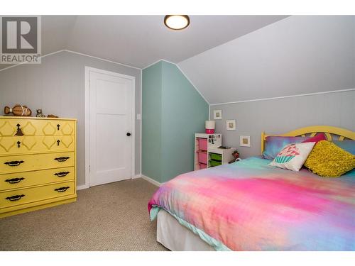 507 Seventh Street E, Revelstoke, BC - Indoor Photo Showing Bedroom